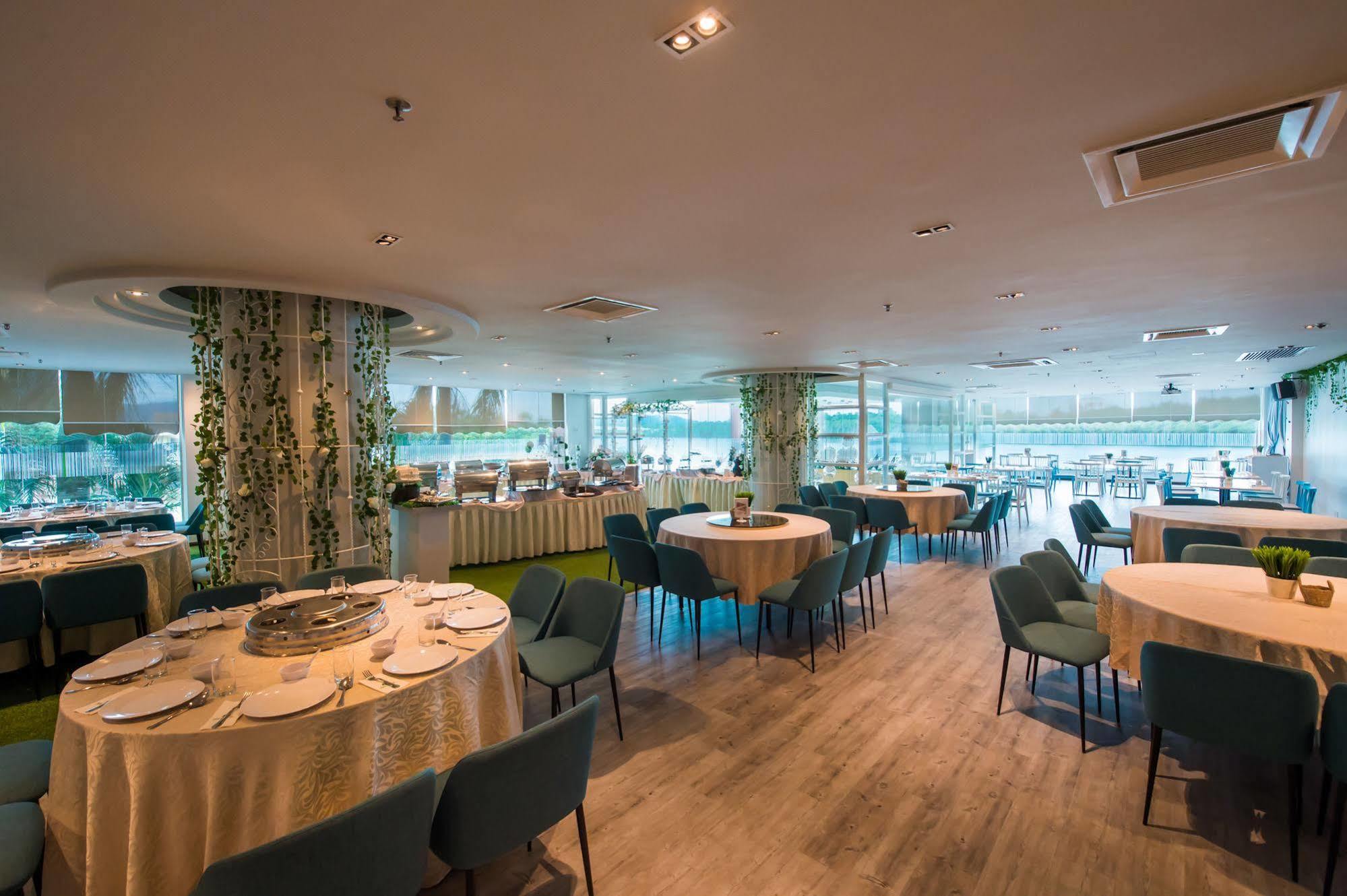 Mega View Hotel Kuantan Dış mekan fotoğraf